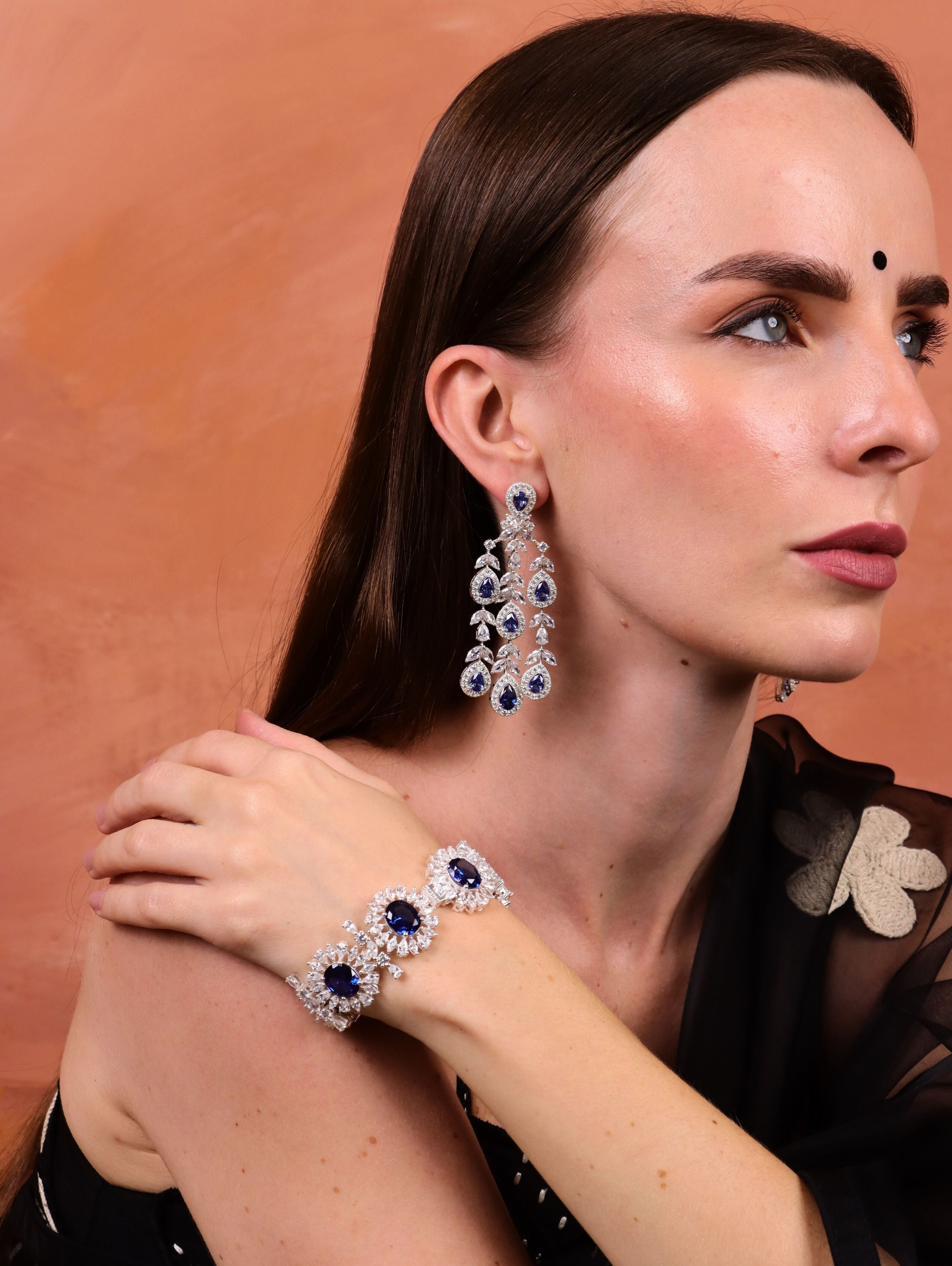 Diva Sapphire Chandelier