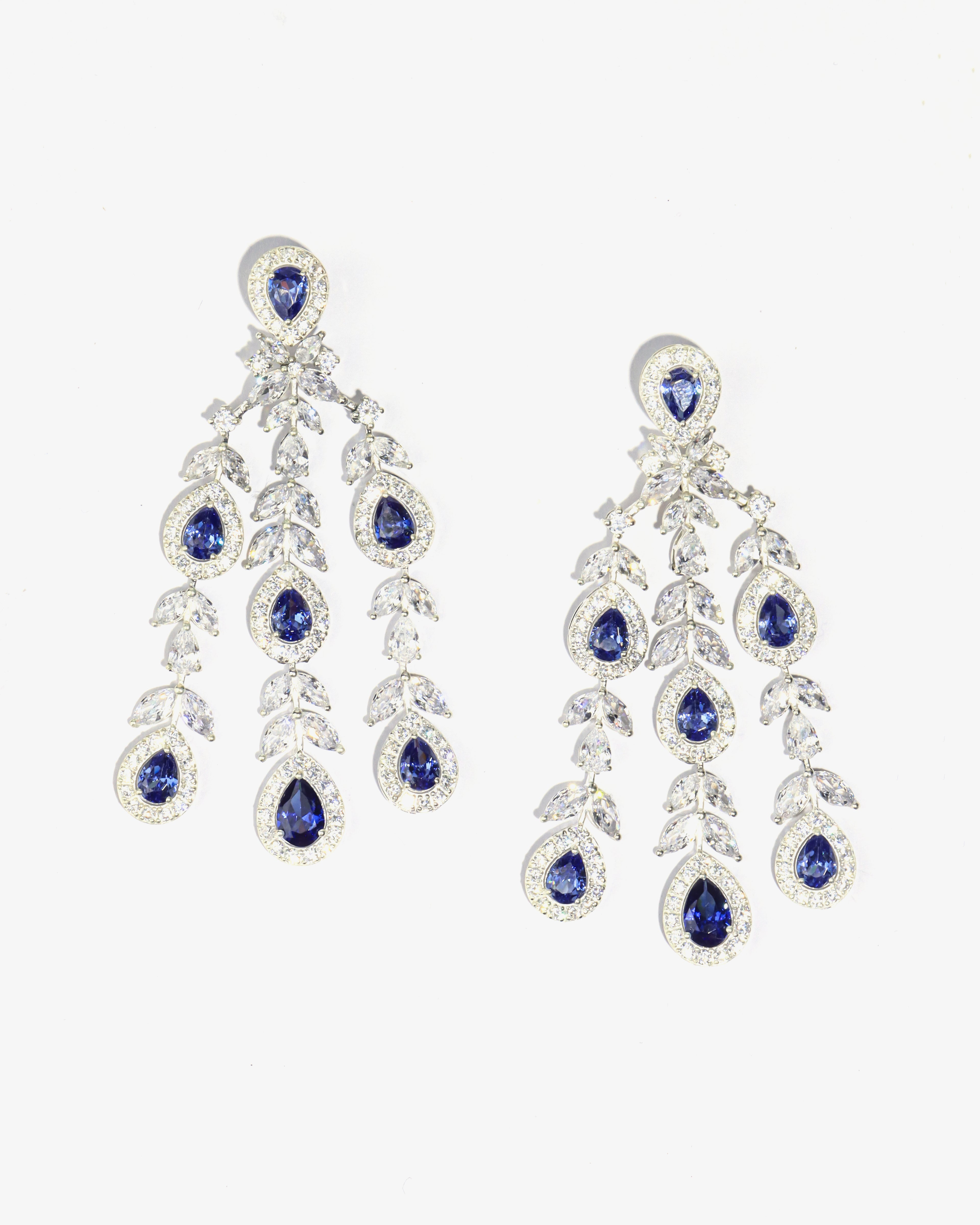 Diva Sapphire Chandelier