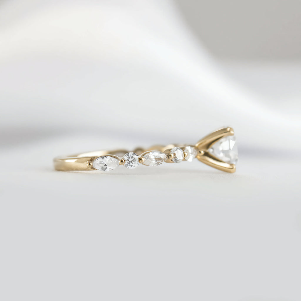 Round Solitaire Ring with Mix Band