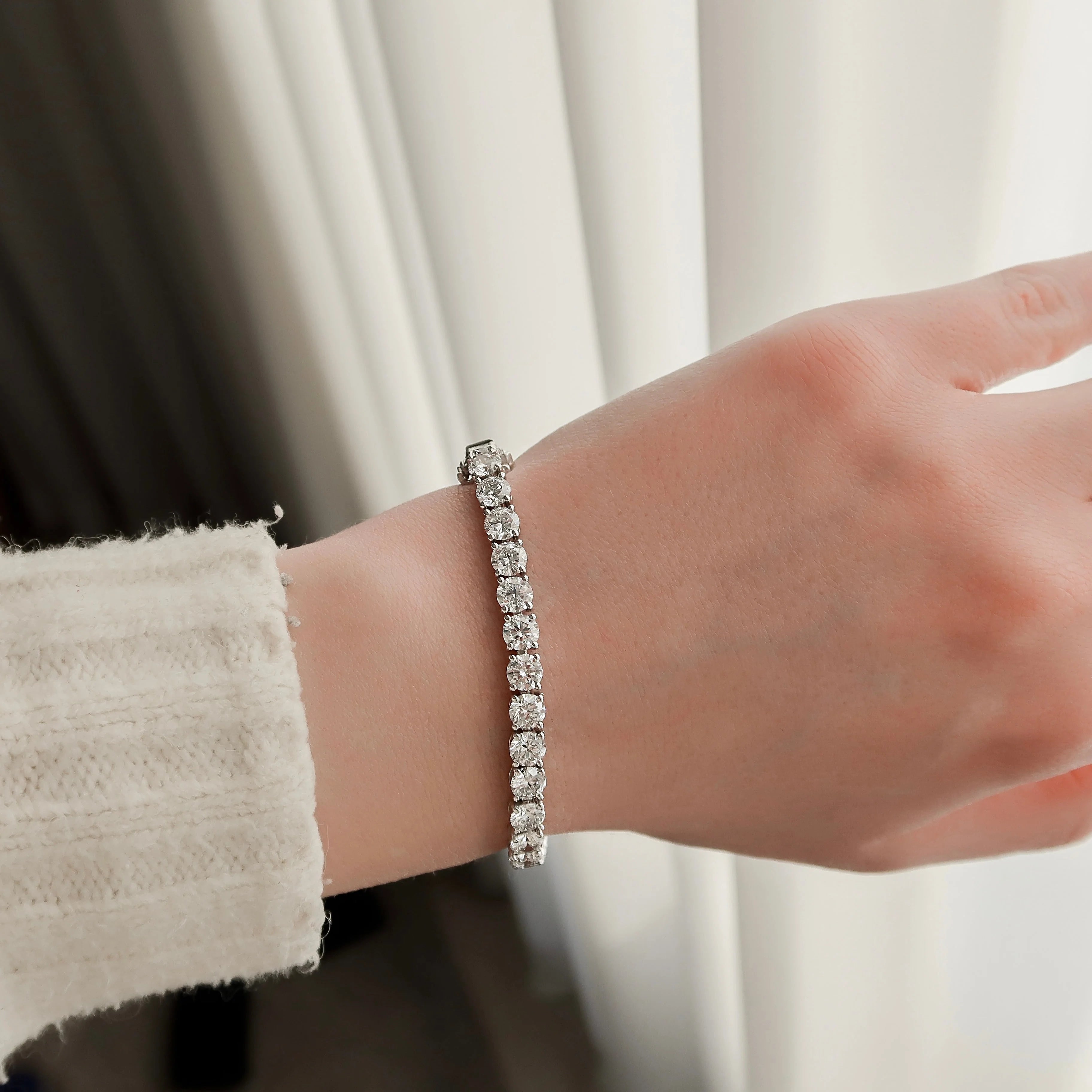 Love Tennis Bracelet Round